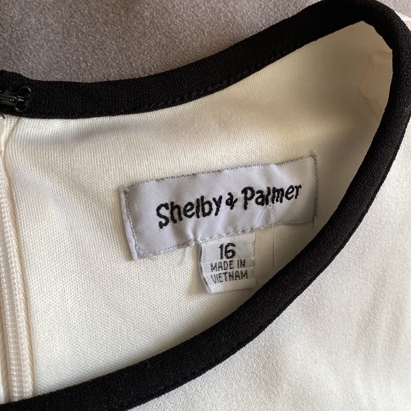 Cute Simple Plus Size Dress - Picture 5 of 6